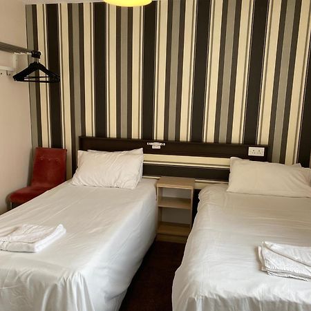 בלקפול The Arncliff Hotel מראה חיצוני תמונה