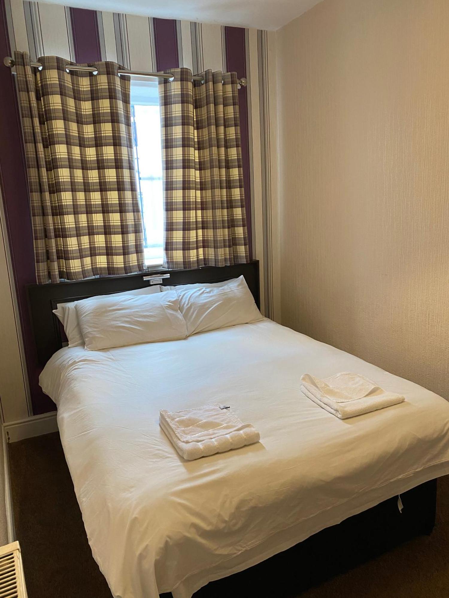 בלקפול The Arncliff Hotel מראה חיצוני תמונה
